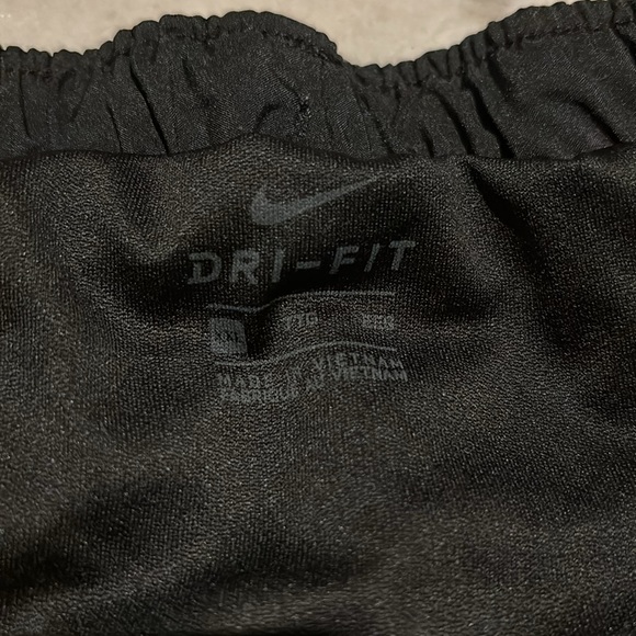 Nike Shorts - Picture 3 of 3